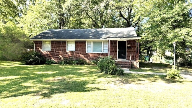property at 1100 Evergreen Ave