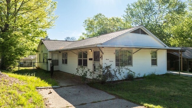713 Oakwood in Benton, AR - Building Photo - Building Photo
