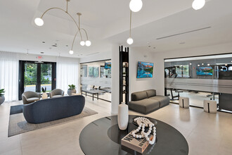 Legacy at Tamarac in Tamarac, FL - Foto de edificio - Interior Photo