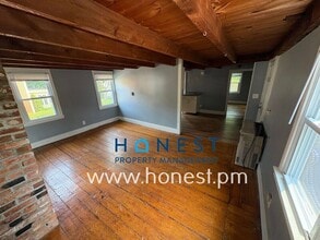 8 Green St in Topsham, ME - Building Photo - Building Photo