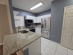 30138 Barnaby Ln in Zephyrhills, FL - Building Photo - Building Photo