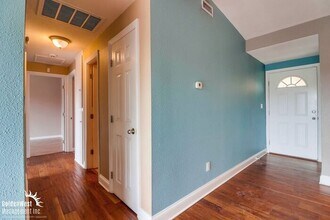 3072 Martindale Ct in San Diego, CA - Building Photo - Building Photo