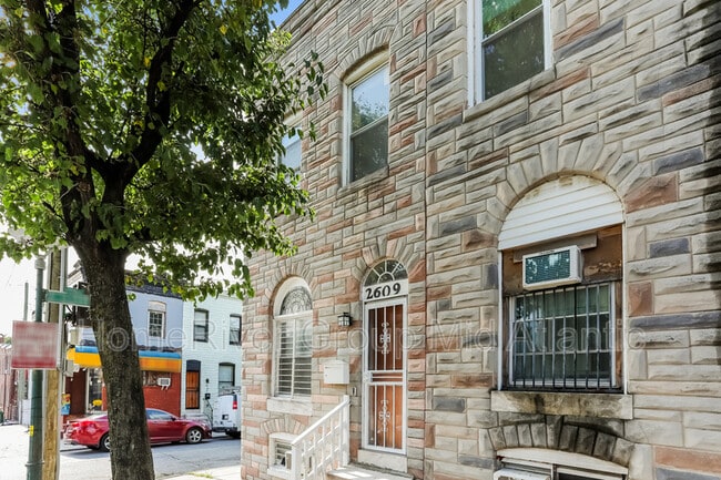 property at 2609 Jefferson St