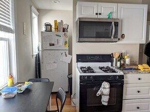 6 Westminster St, Unit 2 in Somerville, MA - Building Photo - Building Photo