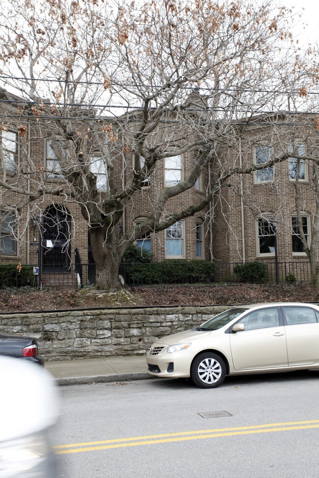 1026A-B 18th Ave in Nashville, TN - Foto de edificio - Building Photo