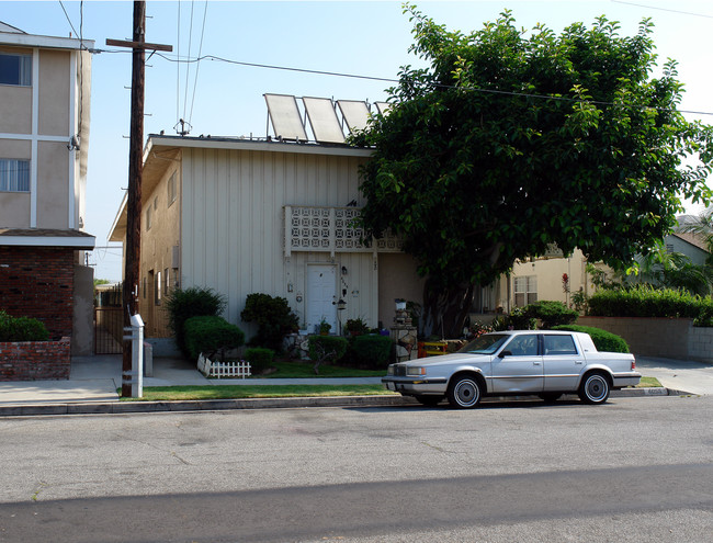 4055 W 138th St in Hawthorne, CA - Building Photo - Building Photo