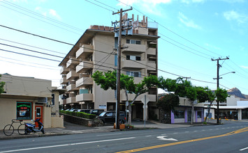 Kapahulu Vista in Honolulu, HI - Building Photo - Building Photo