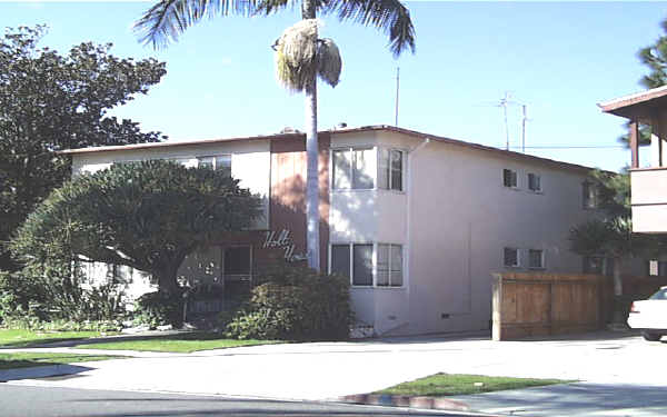 Holt House in Los Angeles, CA - Building Photo - Building Photo