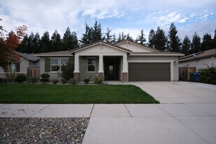 2847 Margot Ln in Turlock, CA - Building Photo