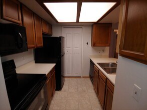 16255 E Alaska Pl, Unit 6 in Aurora, CO - Building Photo - Building Photo