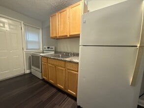 1628 Plum St in Baltimore, MD - Building Photo - Building Photo