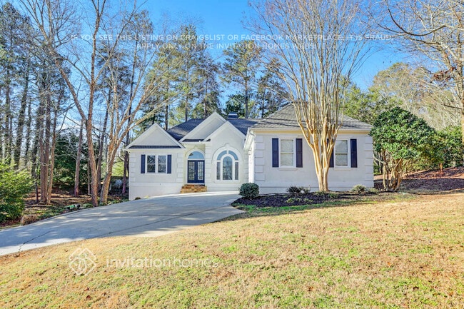 1201 Bavarian Wood Close in Buford, GA - Foto de edificio - Building Photo