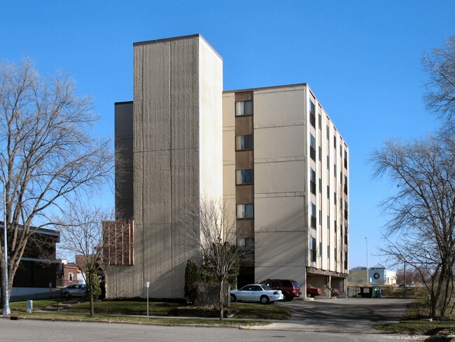 Point of View Condominiums in Rochester, MN - Building Photo - Building Photo