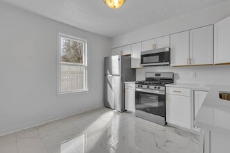 81 Beaver St in New Brighton, PA - Building Photo - Building Photo