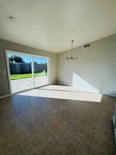 14472 E Amherst St in Moorpark, CA - Building Photo - Building Photo