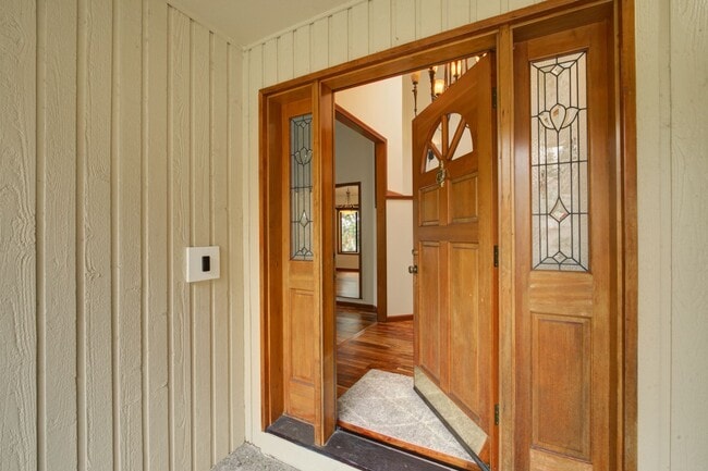 3620 169th Ave NE in Bellevue, WA - Building Photo - Building Photo