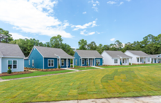 Heartsease Shallotte in Shallotte, NC - Foto de edificio - Building Photo