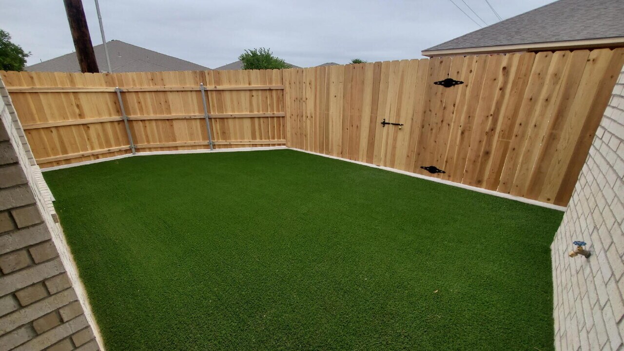 5553 Lehigh St in Lubbock, TX - Building Photo