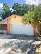 7365 Coon Rd in North Fort Myers, FL - Building Photo