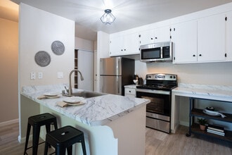 The Morgan Apartments in Lafayette, CA - Building Photo - Interior Photo