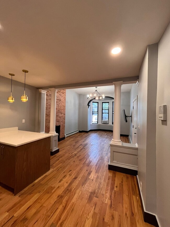 17 Belmont Ave, Unit 1