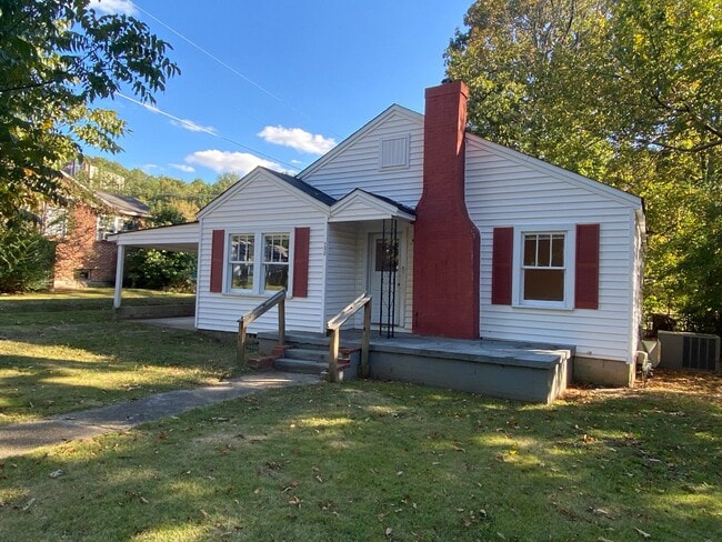 210 E 28th St in Anniston, AL - Building Photo - Building Photo