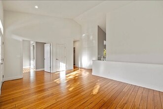 4720 Ellicott Way in Reno, NV - Foto de edificio - Building Photo