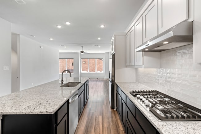 8115 Bromley Dr in Dallas, TX - Building Photo - Building Photo