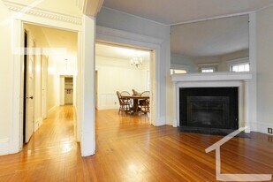 22 Littell Rd in Brookline, MA - Building Photo