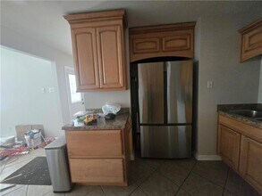 641 Jefferson Heights Ave in New Orleans, LA - Building Photo - Building Photo