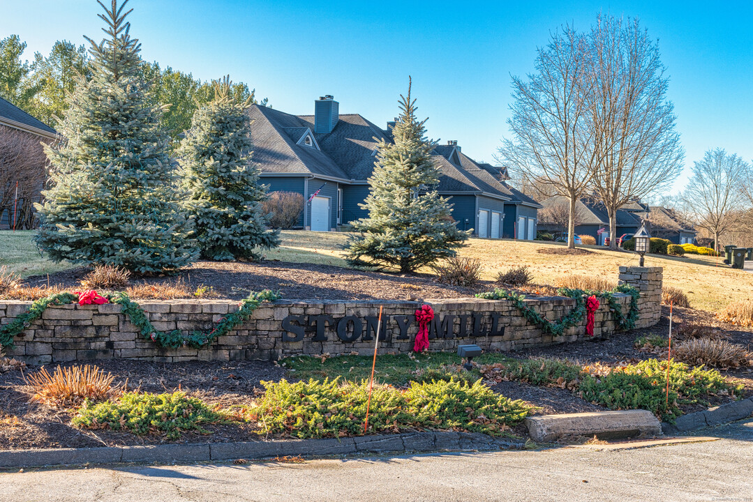 169 Stony Mill Ln in Berlin, CT - Building Photo