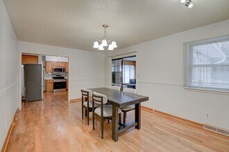 695 Yellowstone Ln in Winston-Salem, NC - Building Photo - Building Photo