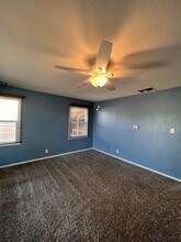 3402 E Weldon Ave in Fresno, CA - Building Photo - Building Photo