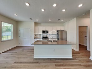 1079 Grafton Ridge Dr in Eustis, FL - Building Photo - Building Photo