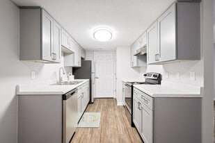 The Onyx Apartments in Huntsville, AL - Building Photo