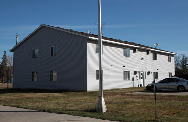 C & C Apartments in New Auburn, MN - Building Photo - Building Photo