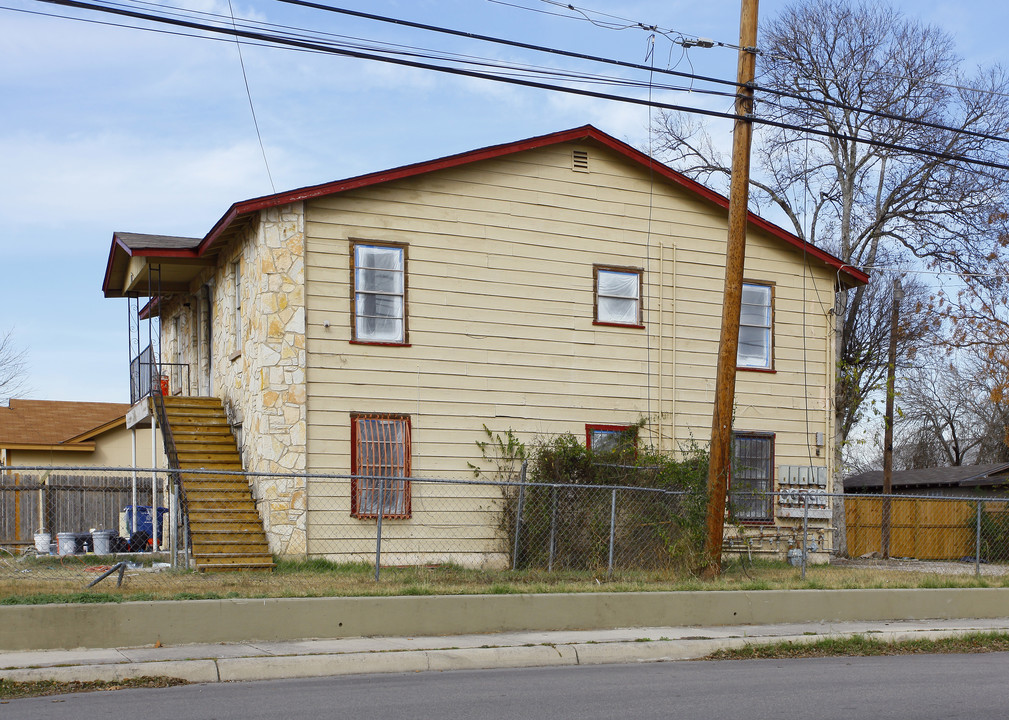 918 Logwood Ave in San Antonio, TX - Building Photo