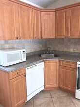 845 NW 98th Ave in Plantation, FL - Building Photo - Building Photo