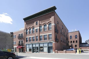 6 Elm St in Gloucester, MA - Building Photo