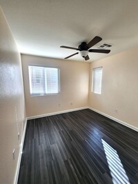 9132 Domina Royal St in Las Vegas, NV - Building Photo - Building Photo