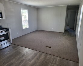 2323 Dogwood St in Liberty, MO - Building Photo - Building Photo