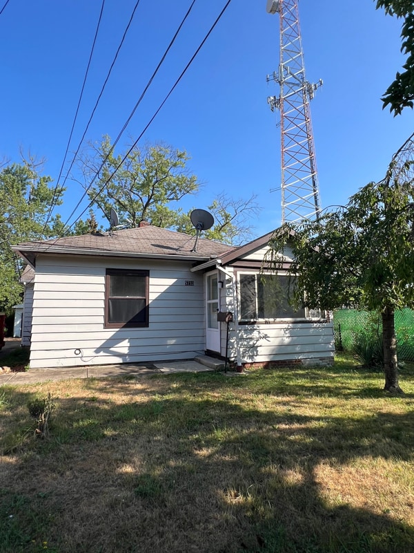 property at 5733 Longwood Ave