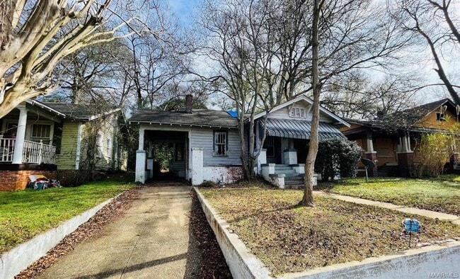 property at 39 S Lewis St