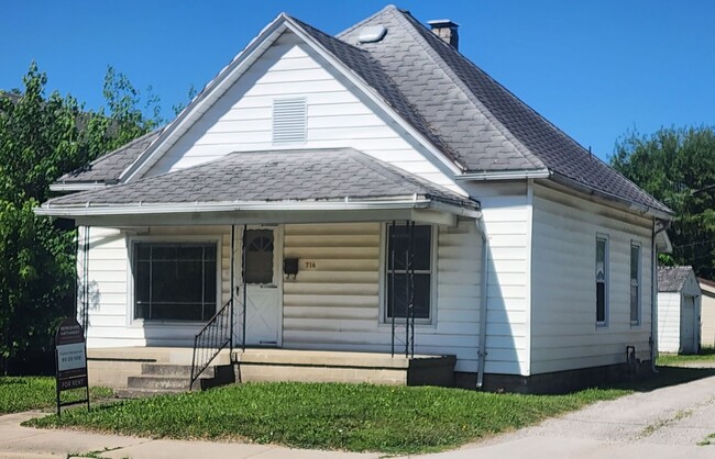 property at 716 N 25th St