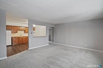 65 California St in West Haven, CT - Building Photo - Building Photo