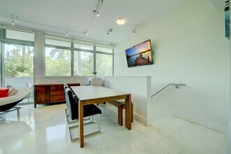 1577 Bay Rd in Miami Beach, FL - Building Photo - Building Photo