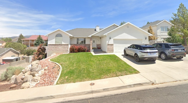 2167 Cedar Hills Dr in Cedar City, UT - Building Photo - Building Photo