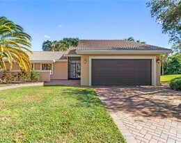 21344 Escondido Way S in Boca Raton, FL - Building Photo