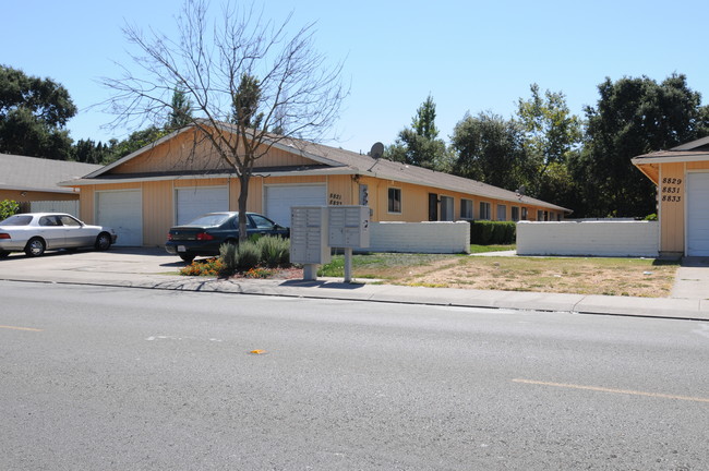 8821 Kelley Dr in Stockton, CA - Building Photo - Building Photo