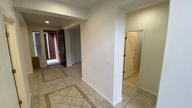 685 W La Canada Ave in Mountain House, CA - Building Photo - Building Photo